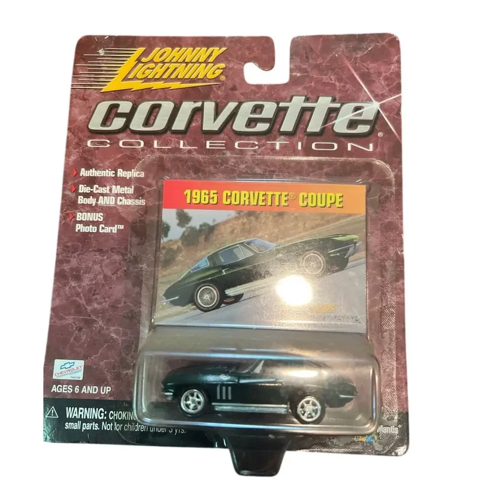 Johnny Lightning  Corvette Collection 1965 Corvette Coupe original packaging